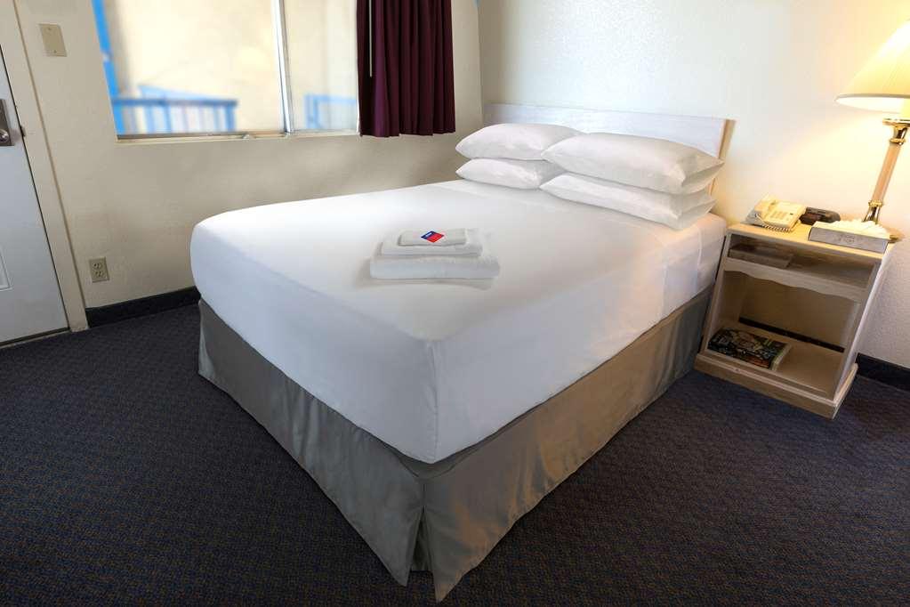 Americas Best Value Inn Holly Springs Δωμάτιο φωτογραφία